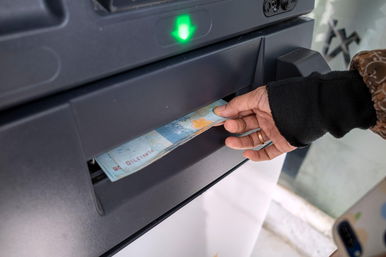 Kevesen tudják: ATM-ből bankkártya nélkül is vehetünk fel pénzt 